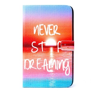 Nova kolekcija pomlad/poletje 2015: Njeno glavno sporočilo je POZITIVNOST!